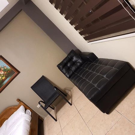 2428 Suites Urdaneta 외부 사진