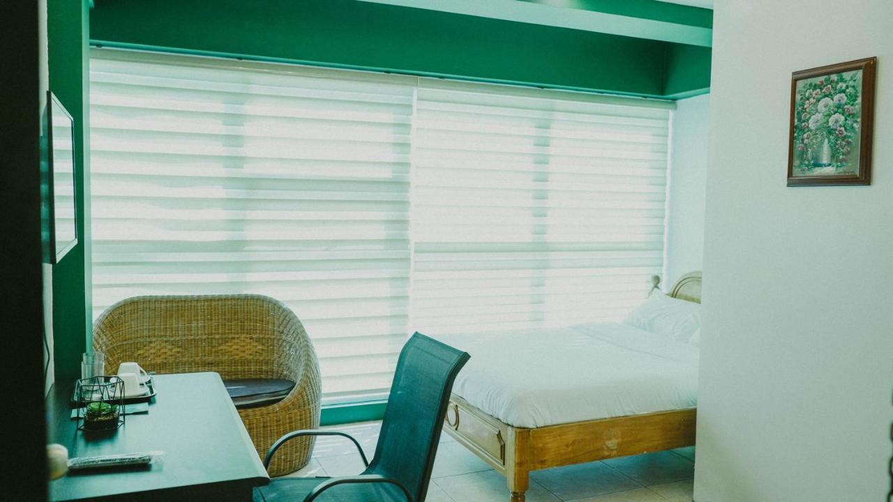 2428 Suites Urdaneta 외부 사진