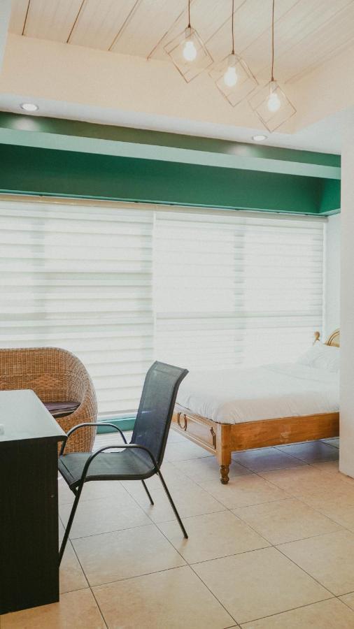 2428 Suites Urdaneta 외부 사진