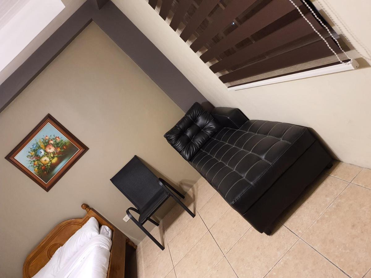 2428 Suites Urdaneta 외부 사진