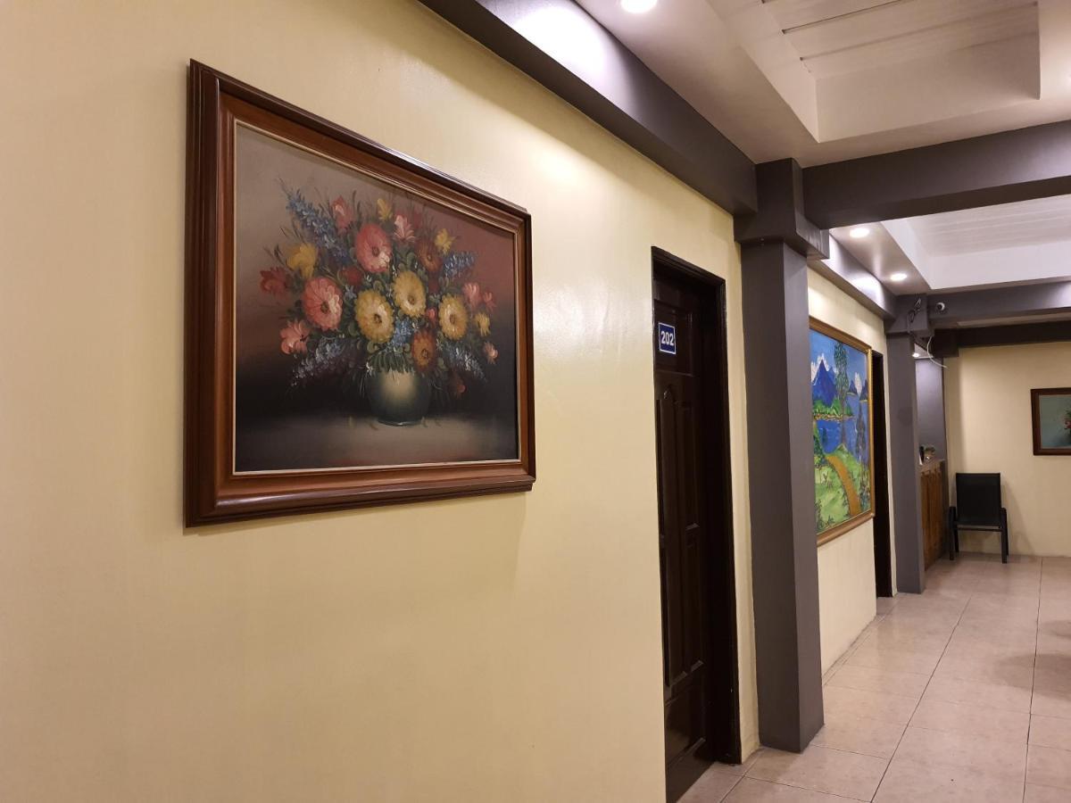 2428 Suites Urdaneta 외부 사진