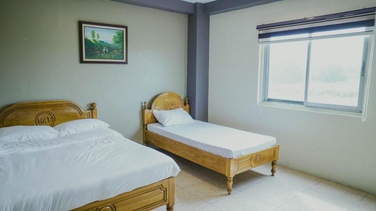 2428 Suites Urdaneta 외부 사진